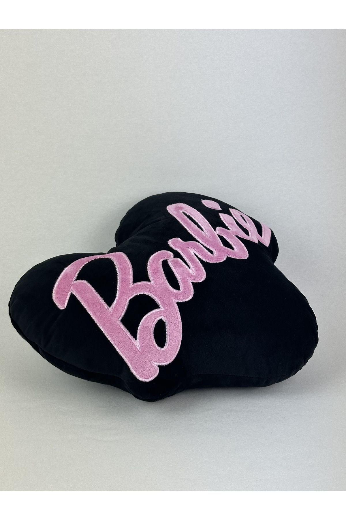 Barbie Nakış Işlemeli Kalp Yastık Black Pink